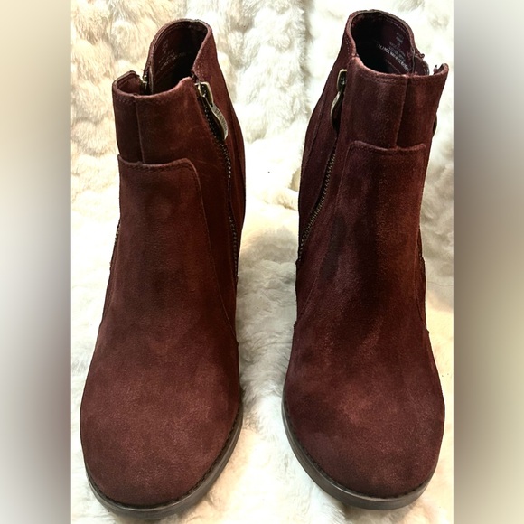 Franco Fortini Burgundy Wedge Heel Ankle Boot women’s size 8.5 - Picture 3 of 11